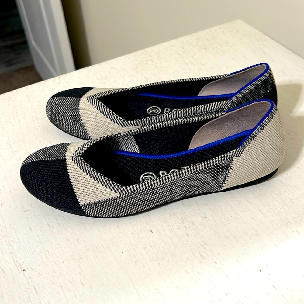 Rothy’s Women’s Retired CapToe Black and Cream Flats / Size 6 / Brand NWT